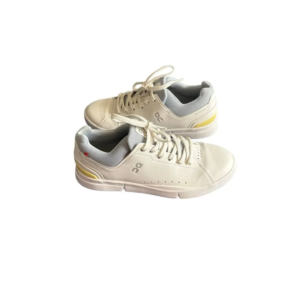 On Womens White The Roger Advantage Cloudtec Low Top Sneakers Size 10